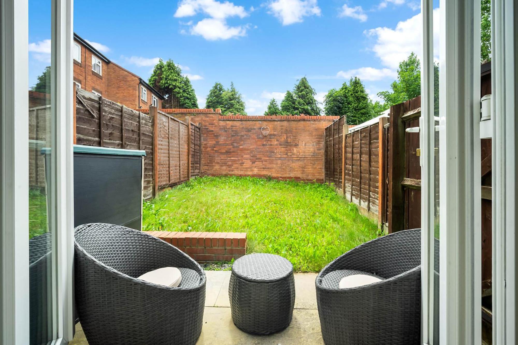 2 Bedroom House - Garden & Parking 2Gm - Wifi Birmingham Bagian luar foto