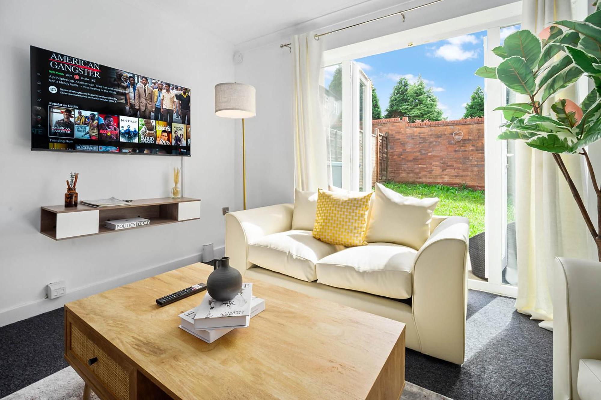 2 Bedroom House - Garden & Parking 2Gm - Wifi Birmingham Bagian luar foto