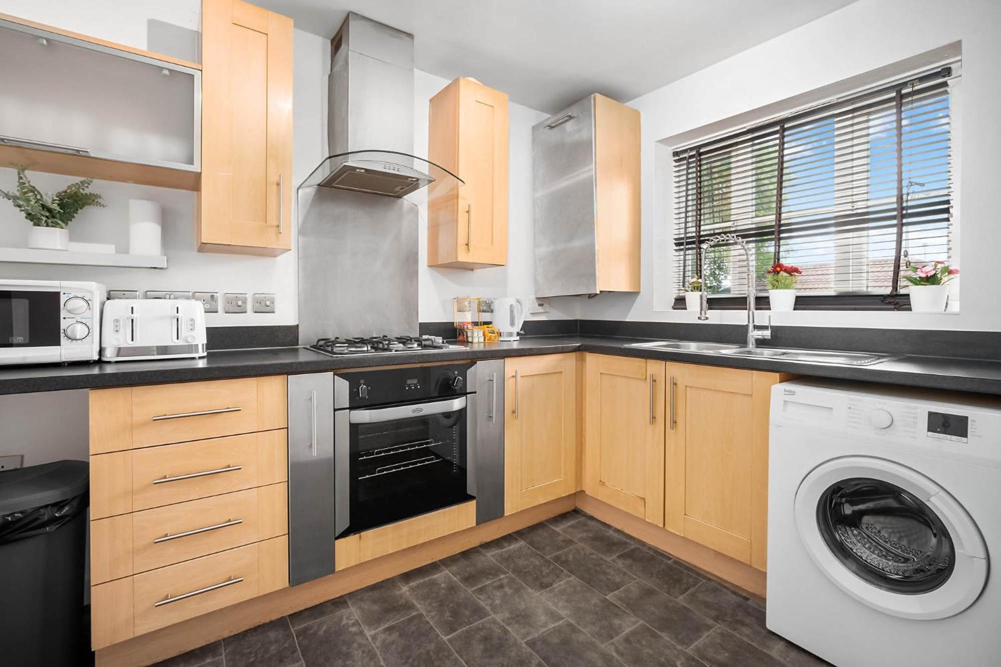 2 Bedroom House - Garden & Parking 2Gm - Wifi Birmingham Bagian luar foto