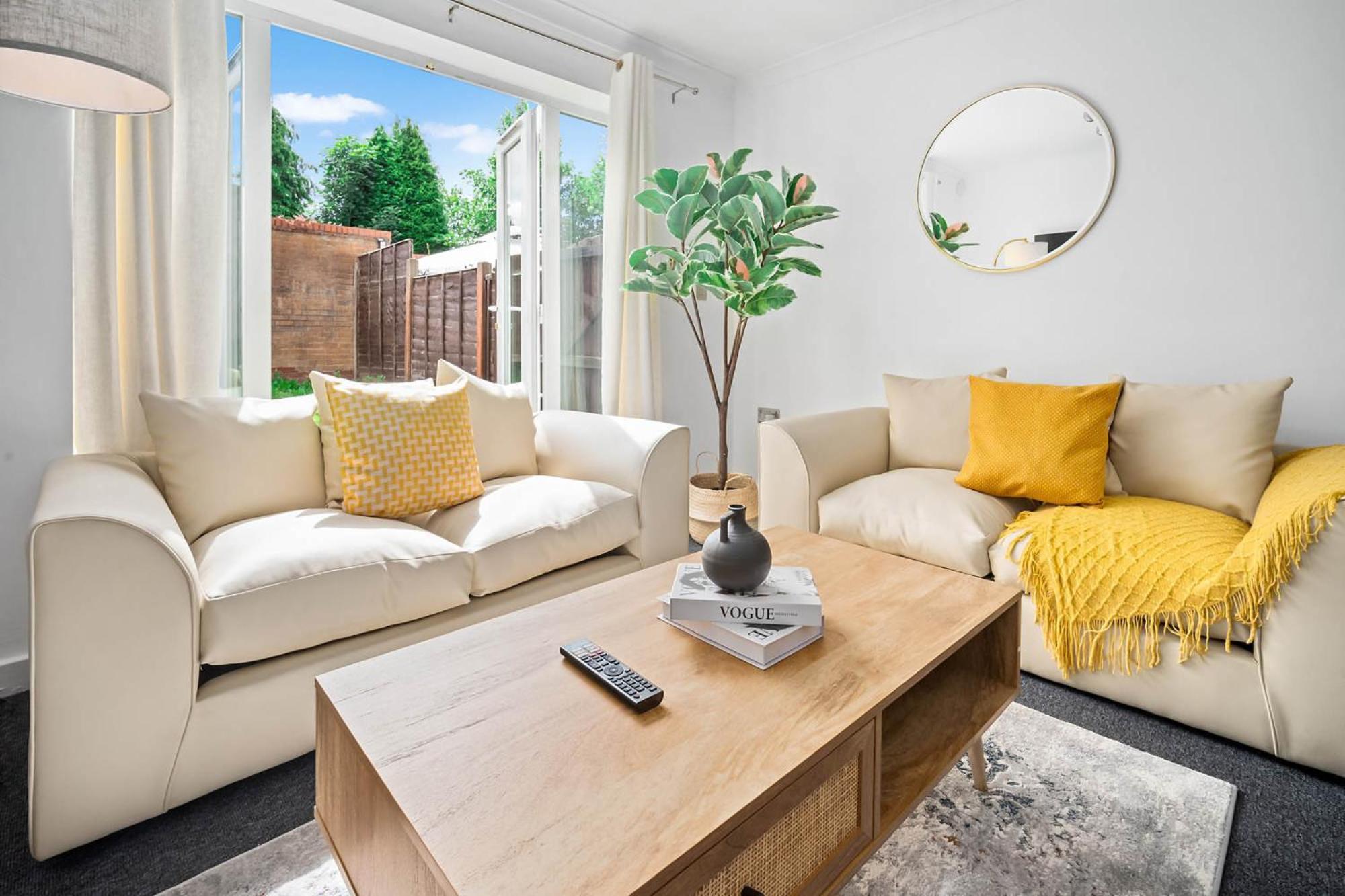 2 Bedroom House - Garden & Parking 2Gm - Wifi Birmingham Bagian luar foto